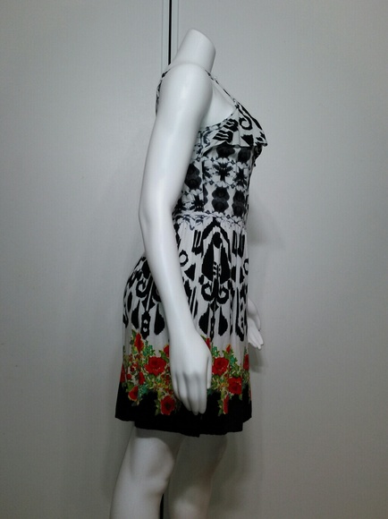 MERONA  Tribal Rose Sun Dress / (S) - Picture 2 of 5